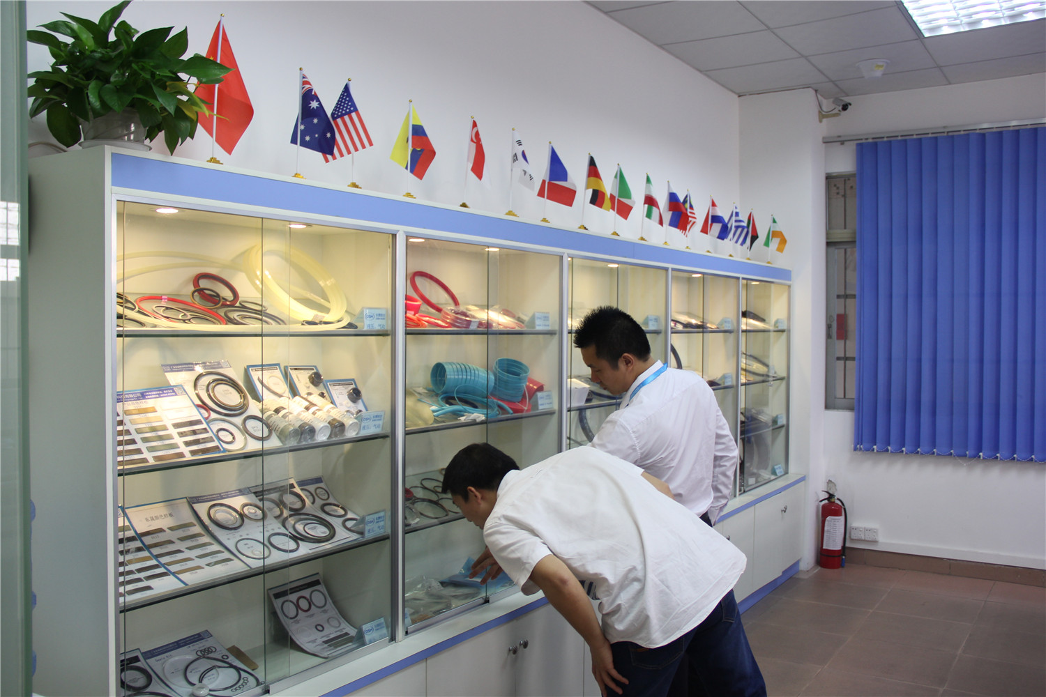 愛密特密封件公司產品展示廳